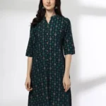 Women Floral Print Straight Kurta with Insert Pocket